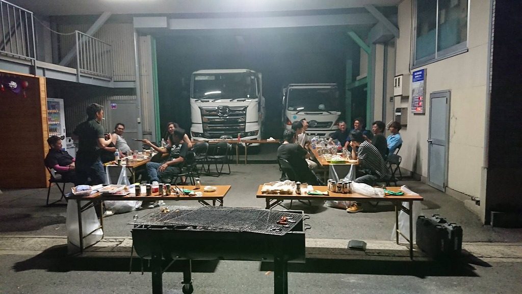 梅雨前夜の焼肉花火大会 ブログ 京都府京田辺市の鉄筋工事業 石井工業株式会社 梅雨前夜の焼肉花火大会 ブログ 京都府京田辺市の鉄筋工事業 石井工業株式会社