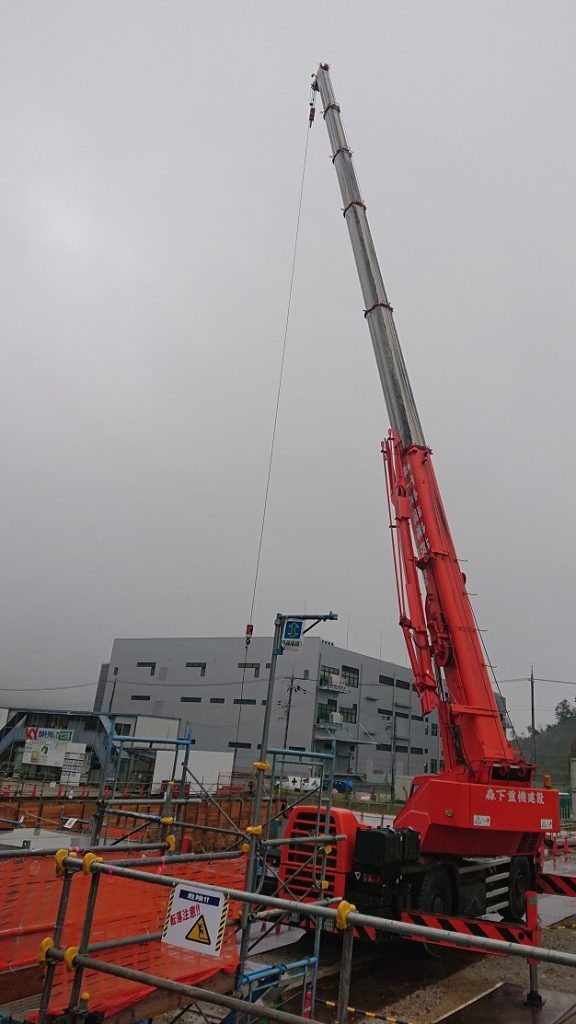 大雨の中 基礎乗り込み☂