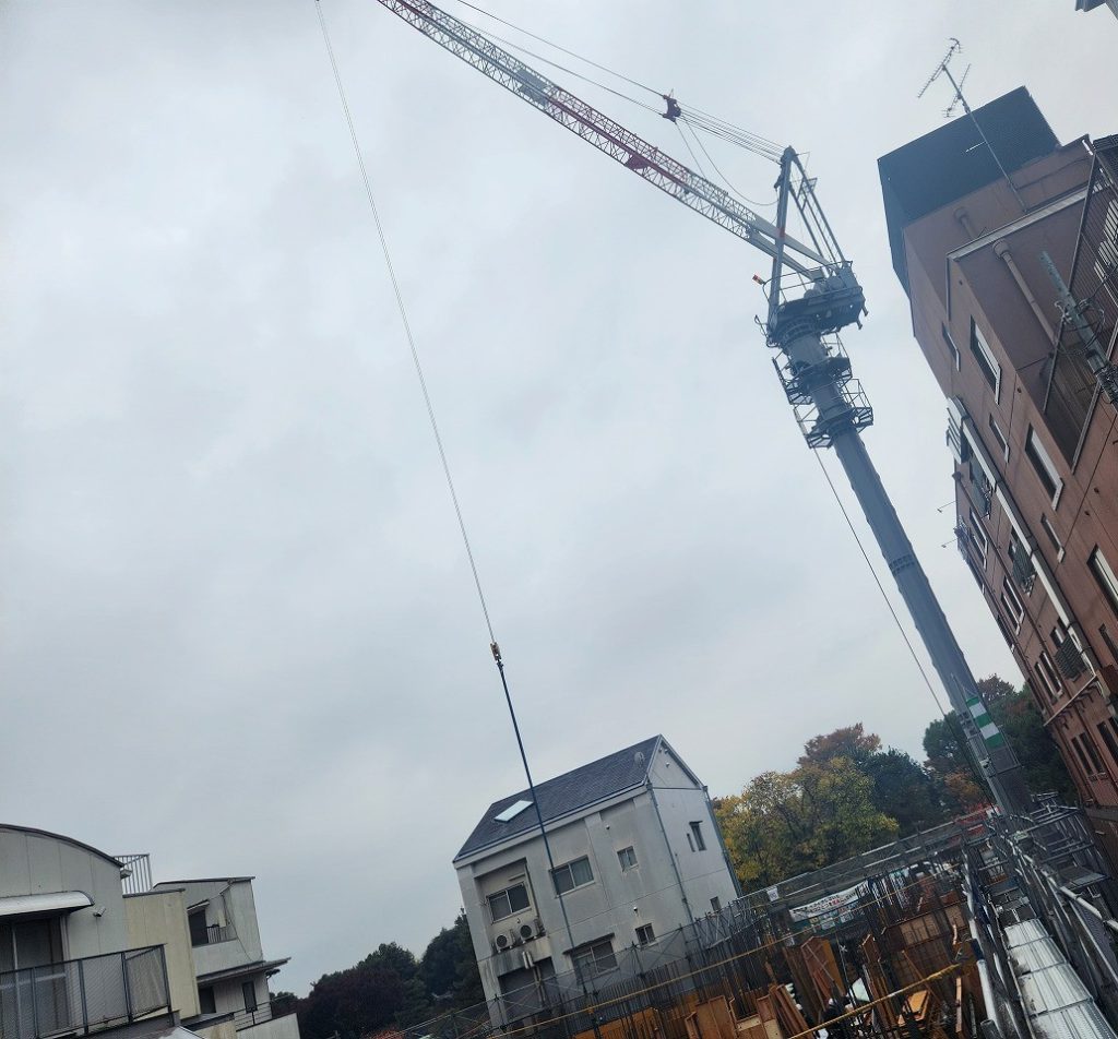 雨の中 １F壁配筋 最終日☔