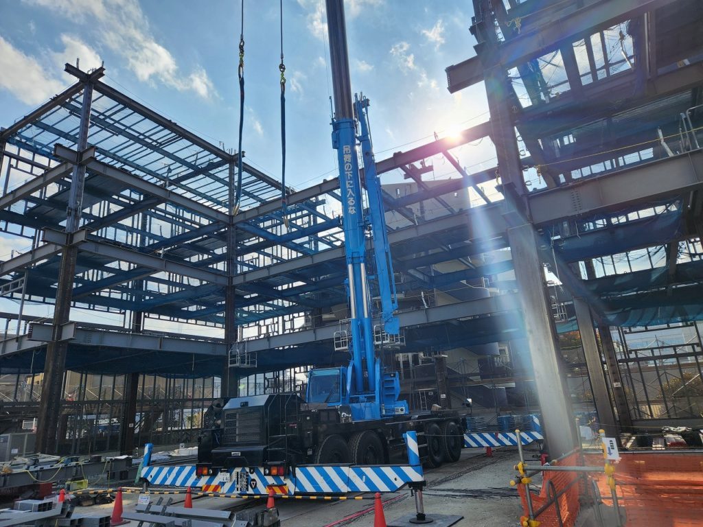 安治川の現場で不審物!と思ったら鉄筋でした😊