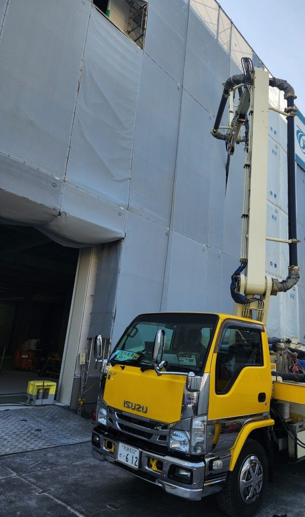 吹田の現場 コンクリート打設です！